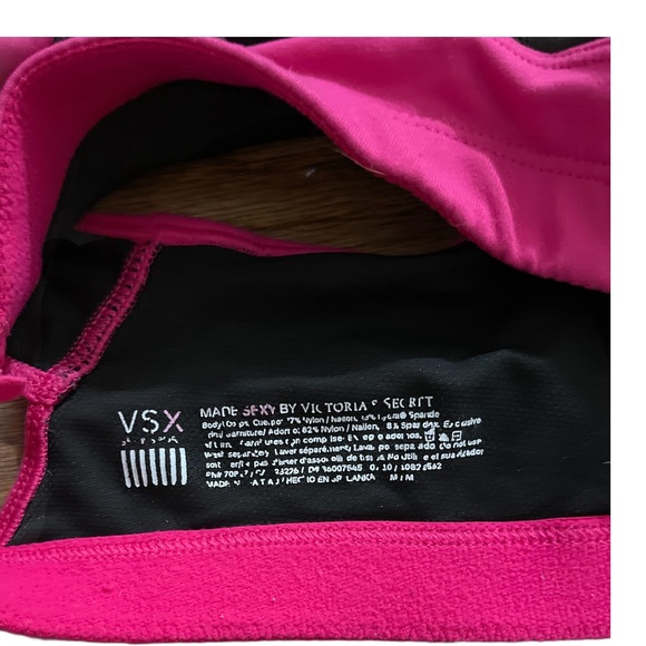 Victoria Secret VSX Racerback sports bra - Picture 6 of 7